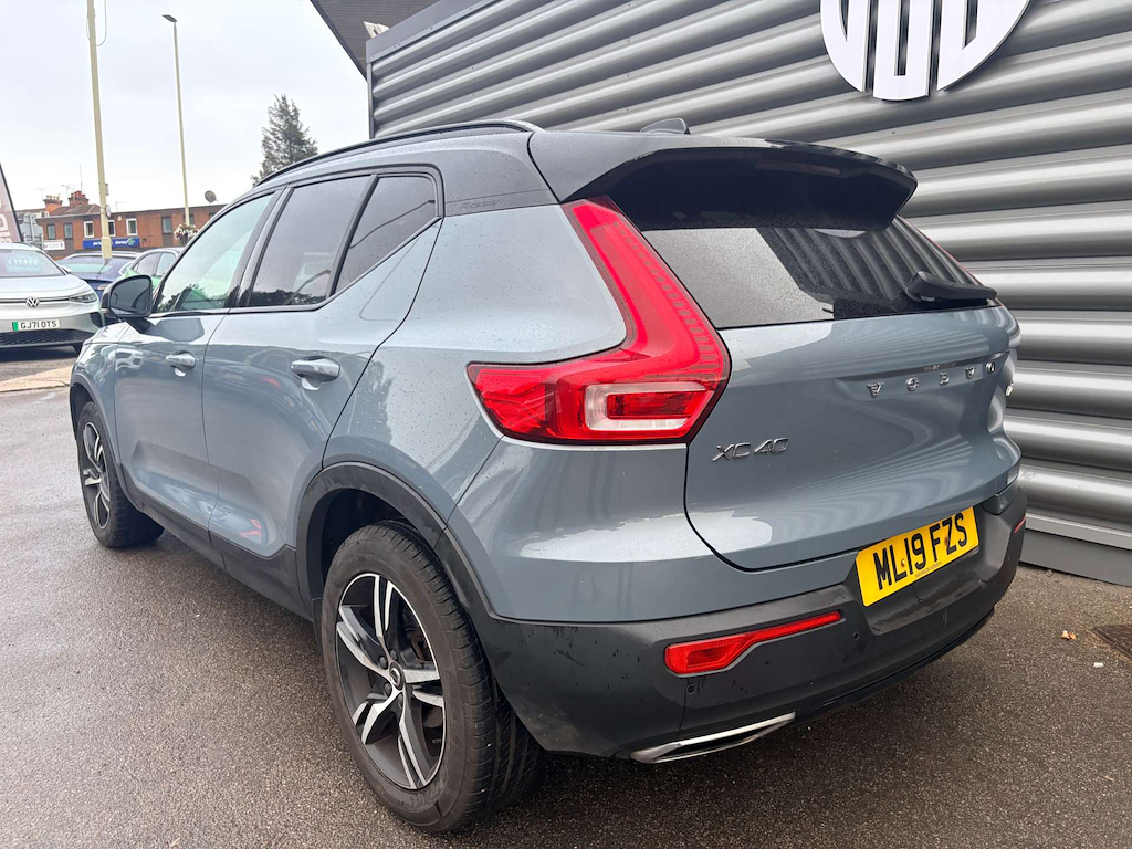 2019 Volvo XC40 — image 12