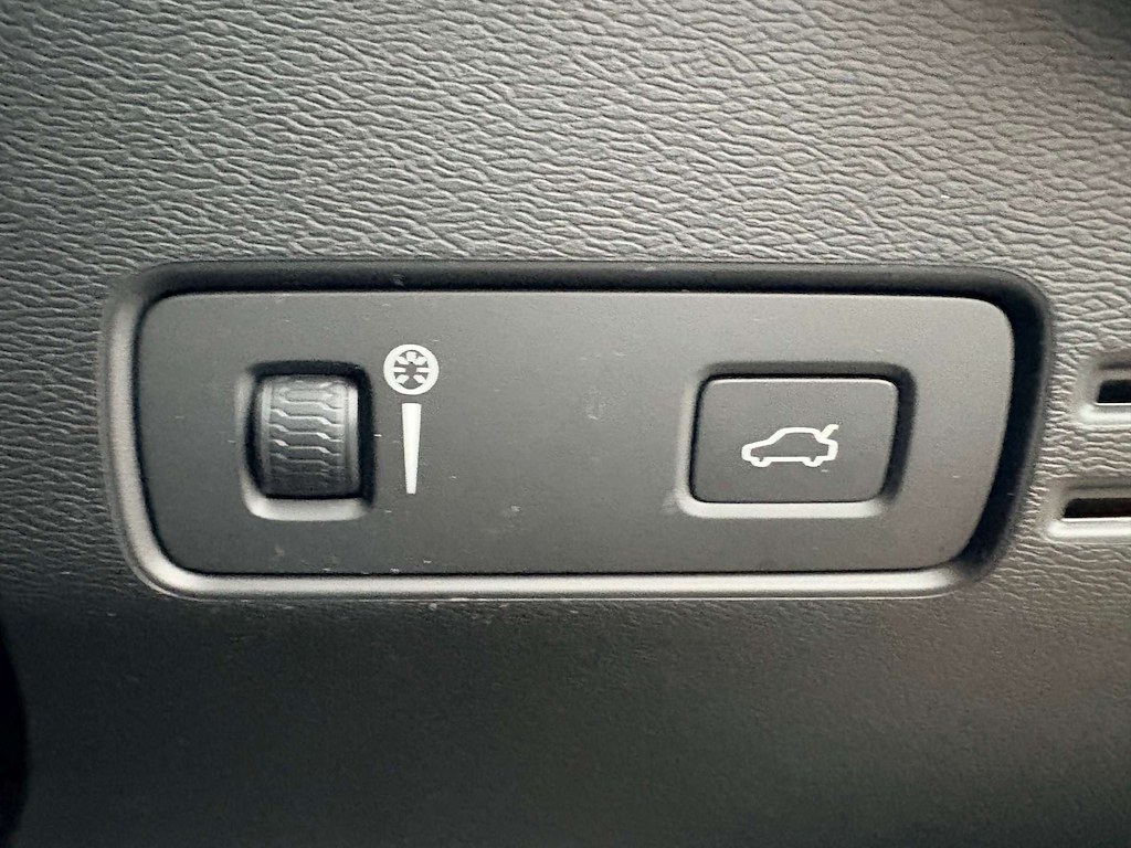 2019 Volvo XC40 — image 31
