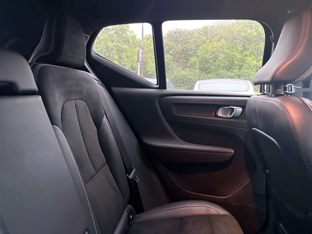 2019 Volvo XC40 — image 39