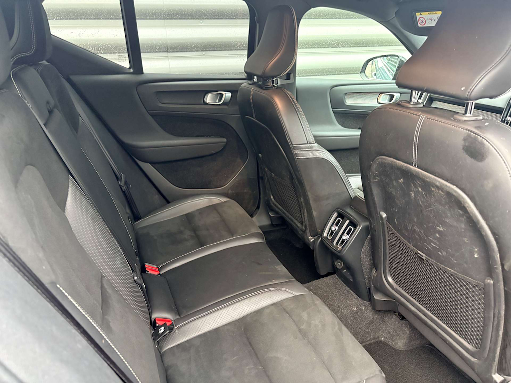 2019 Volvo XC40 — image 36