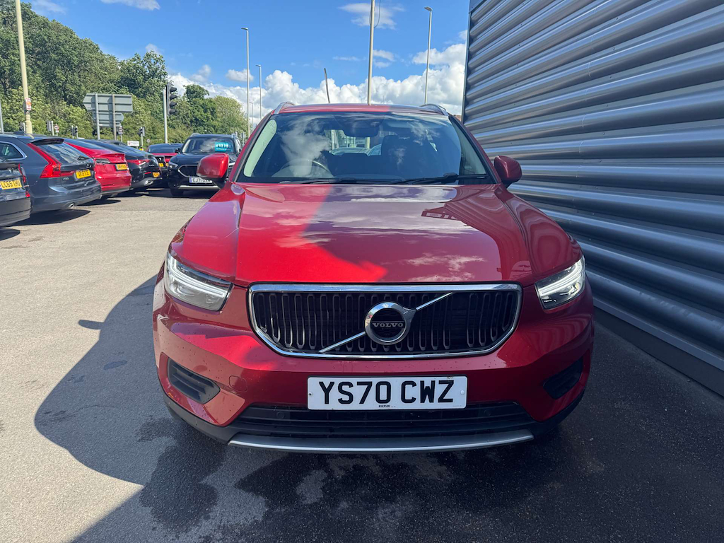 2020 Volvo XC40 — image 7