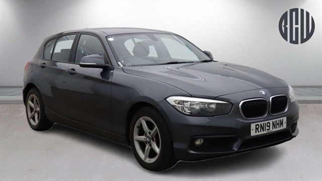 2019 BMW 1 Series 1.5 118i SE 5dr £11,450 photo