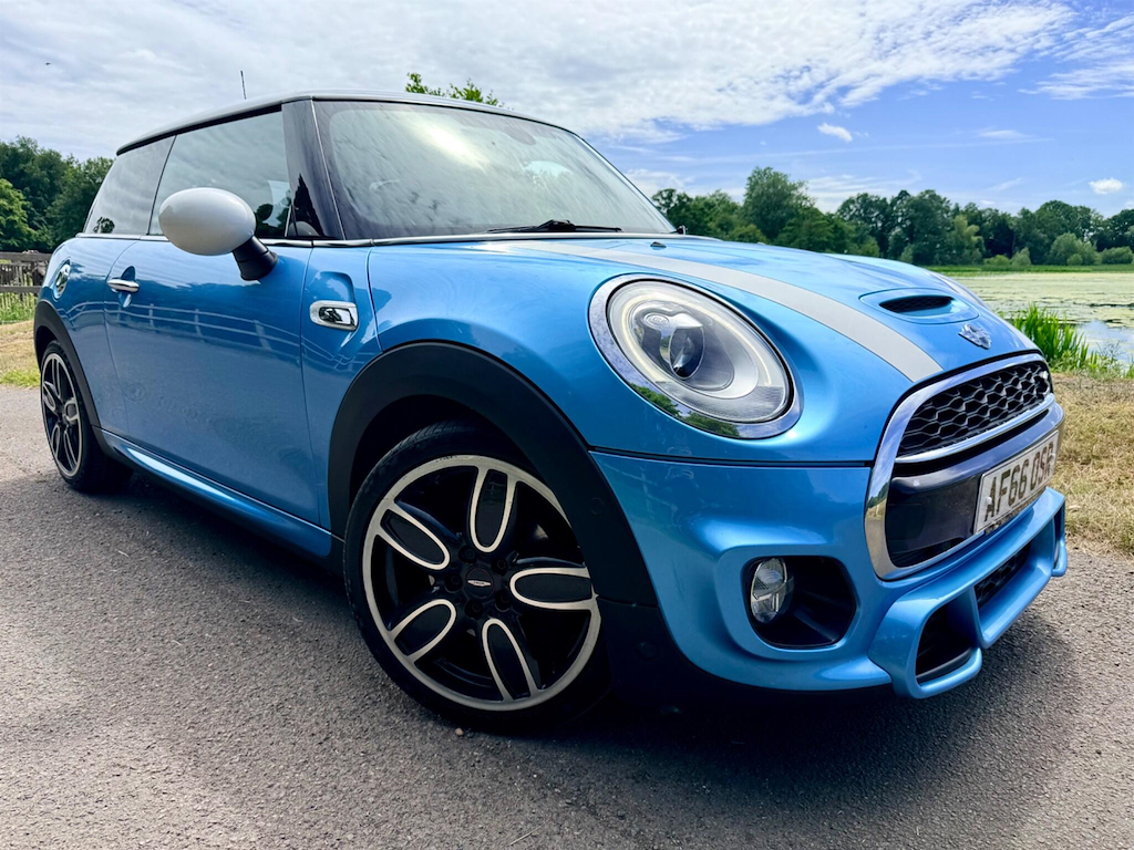 Mini Hatchback
