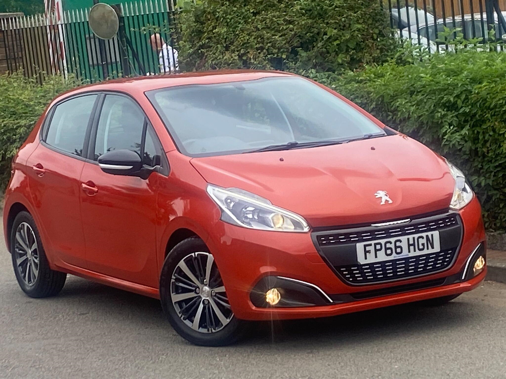 Peugeot 208