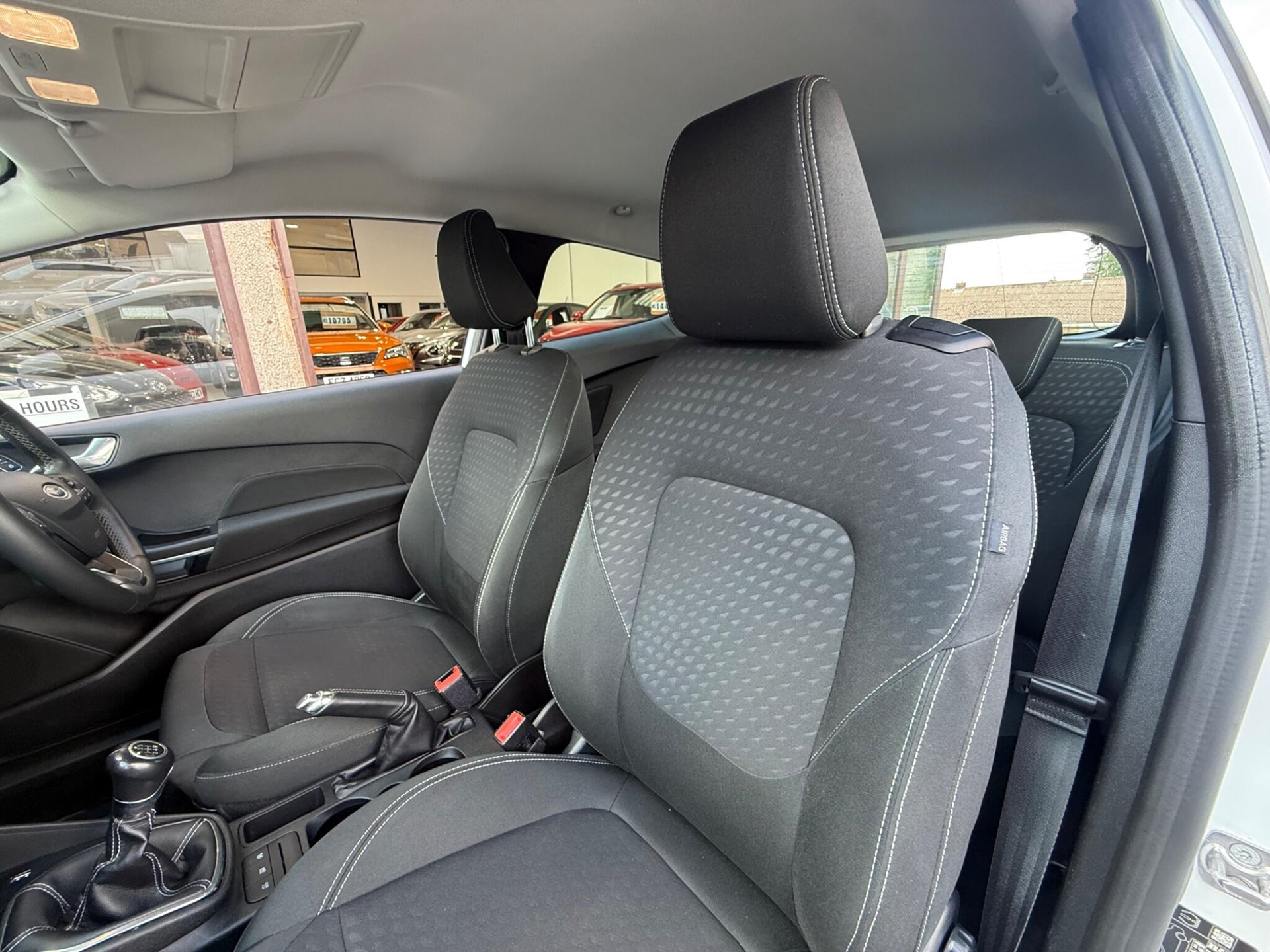 2019 Ford Fiesta thumbnail 14