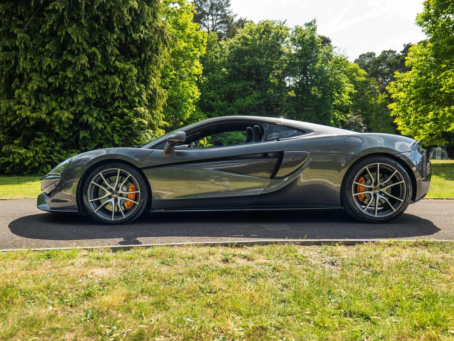 Used McLaren 570GT