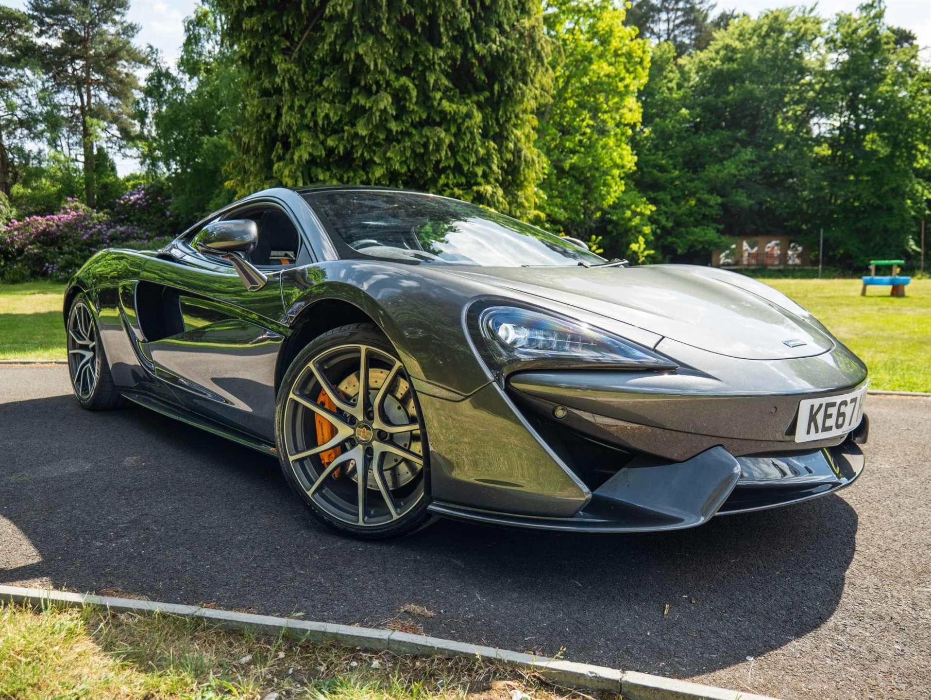 Used McLaren 570GT