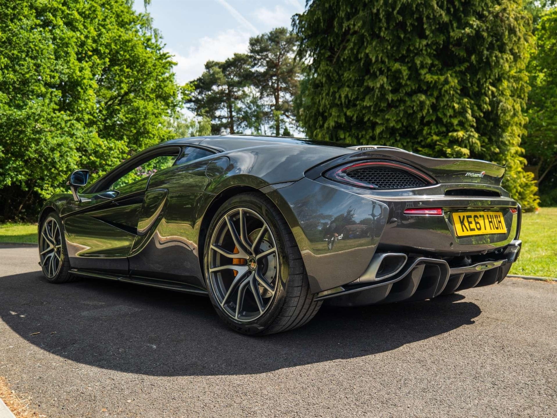 Used McLaren 570GT