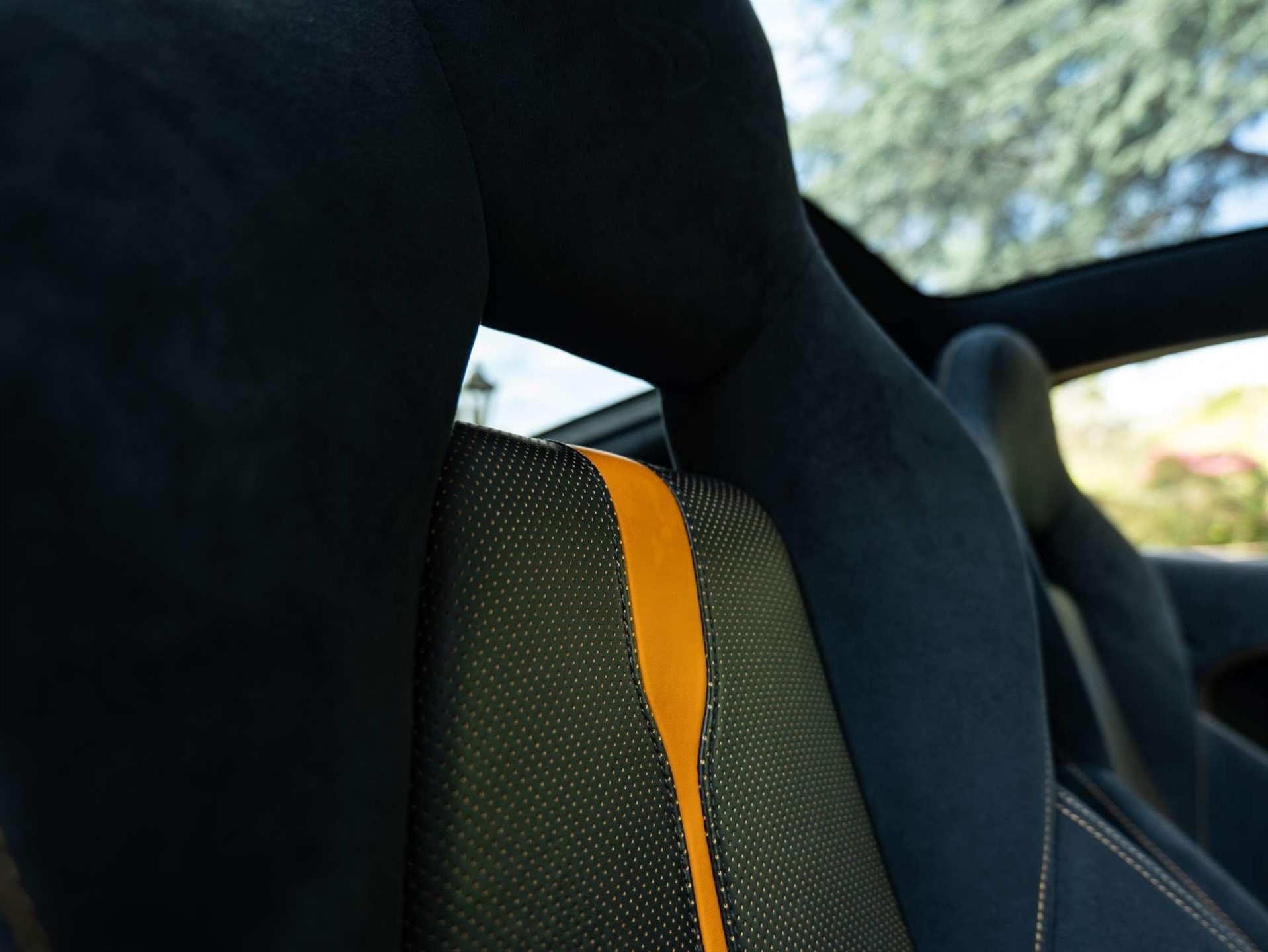 Used McLaren 570GT