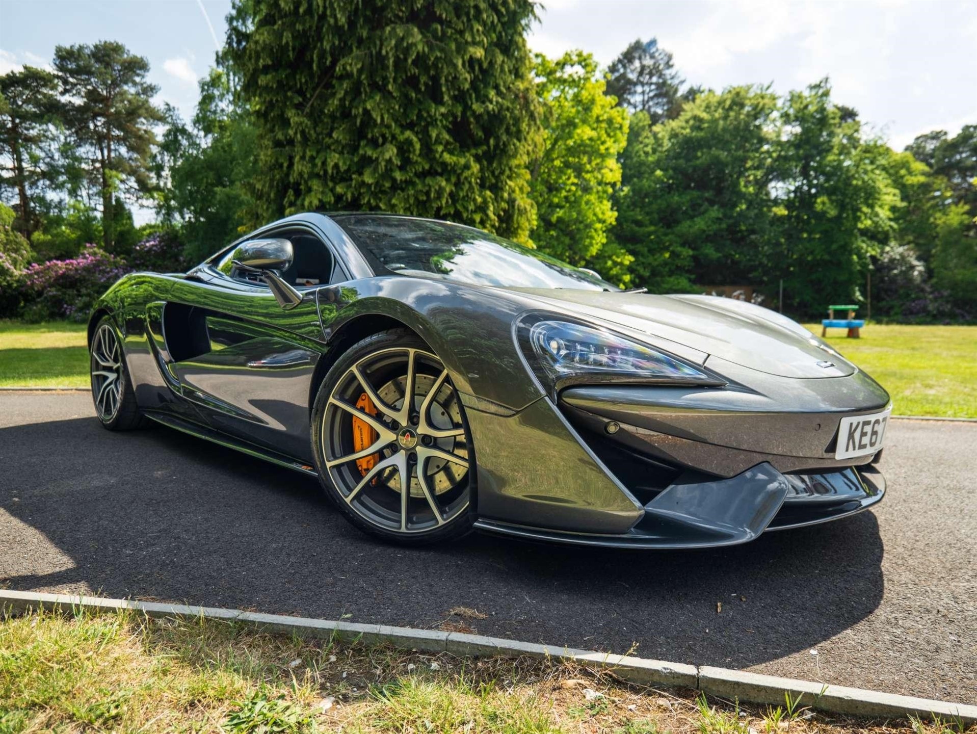 Used McLaren 570GT