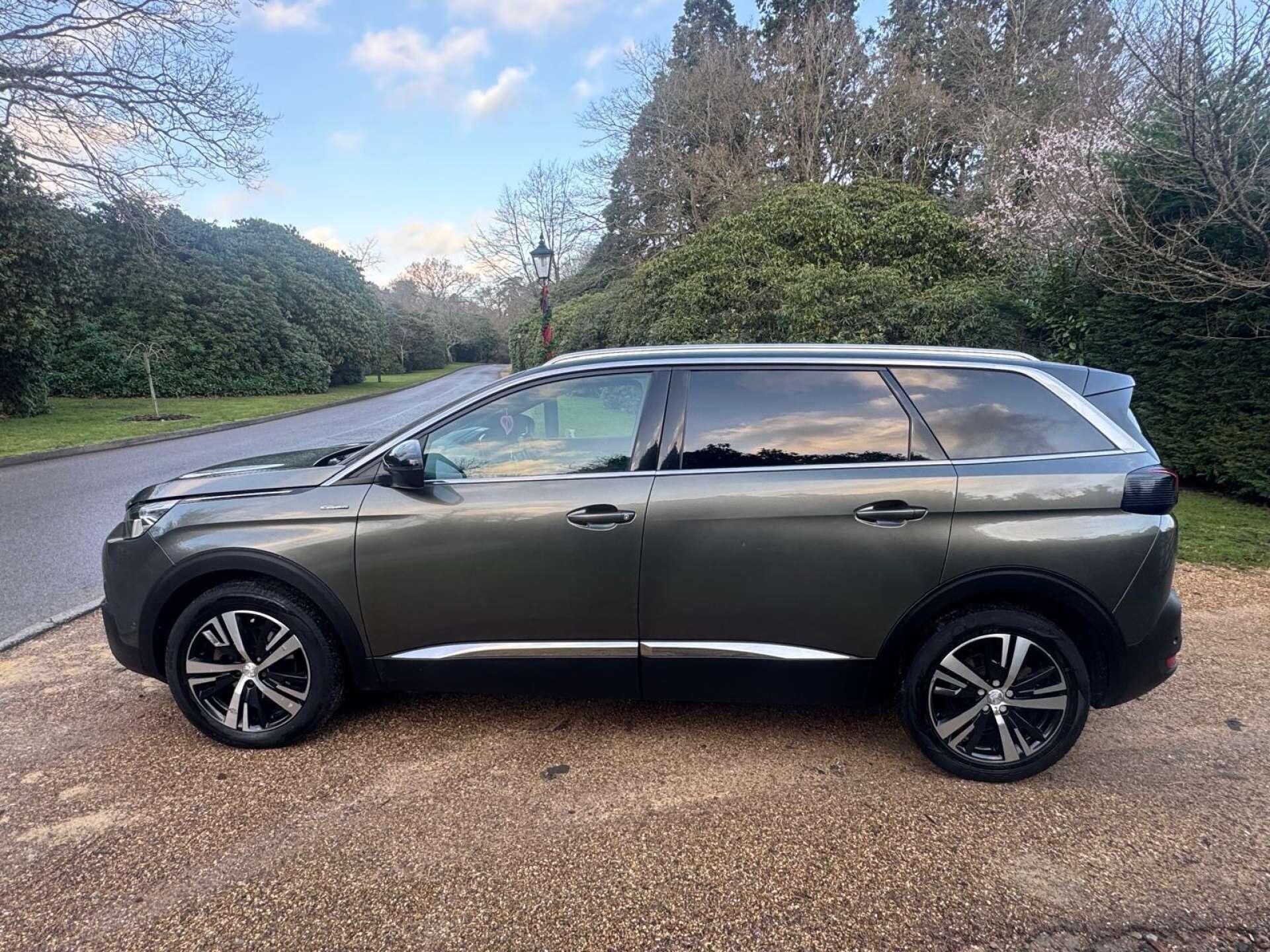 Used Peugeot 5008