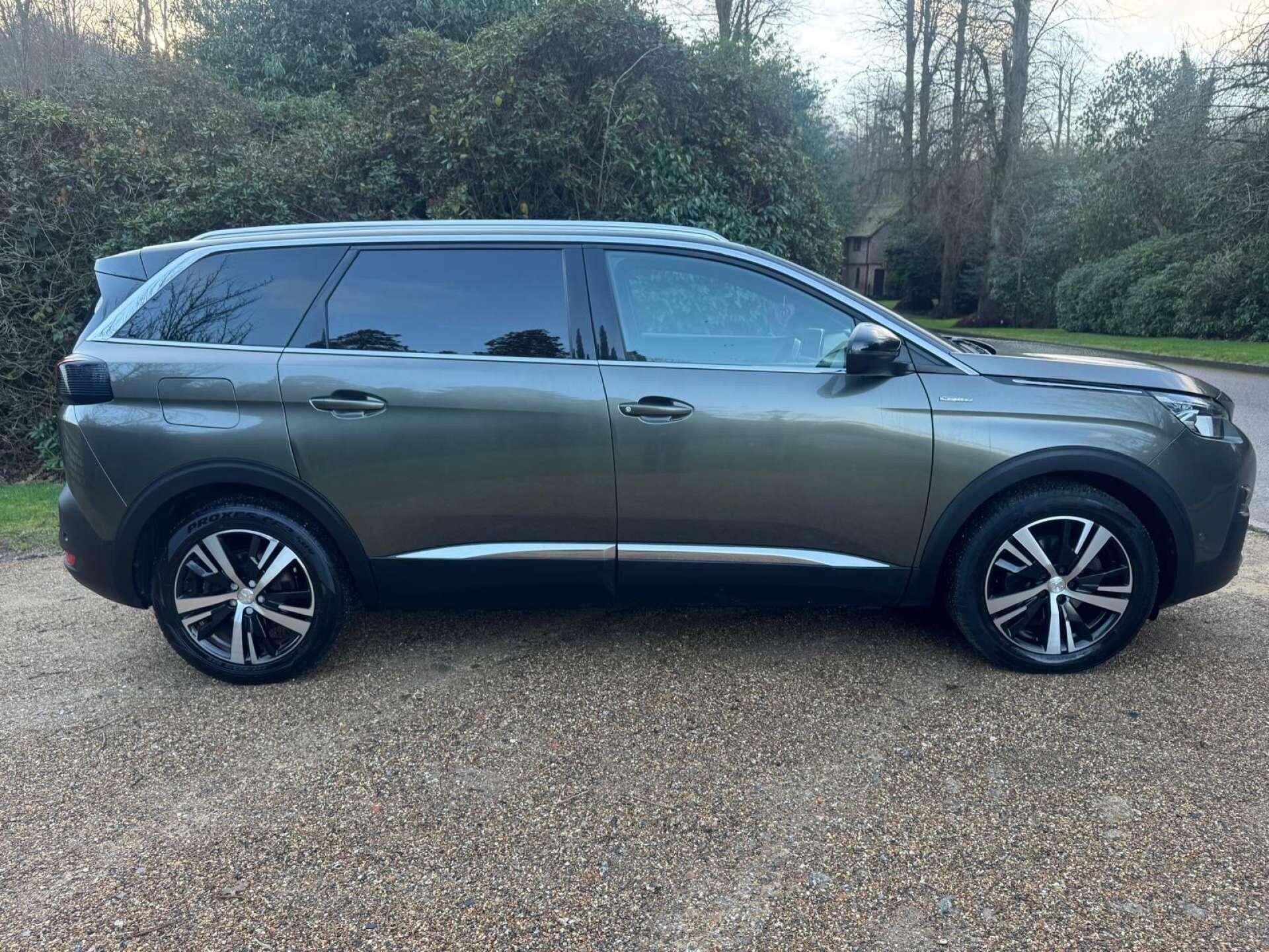 Used Peugeot 5008