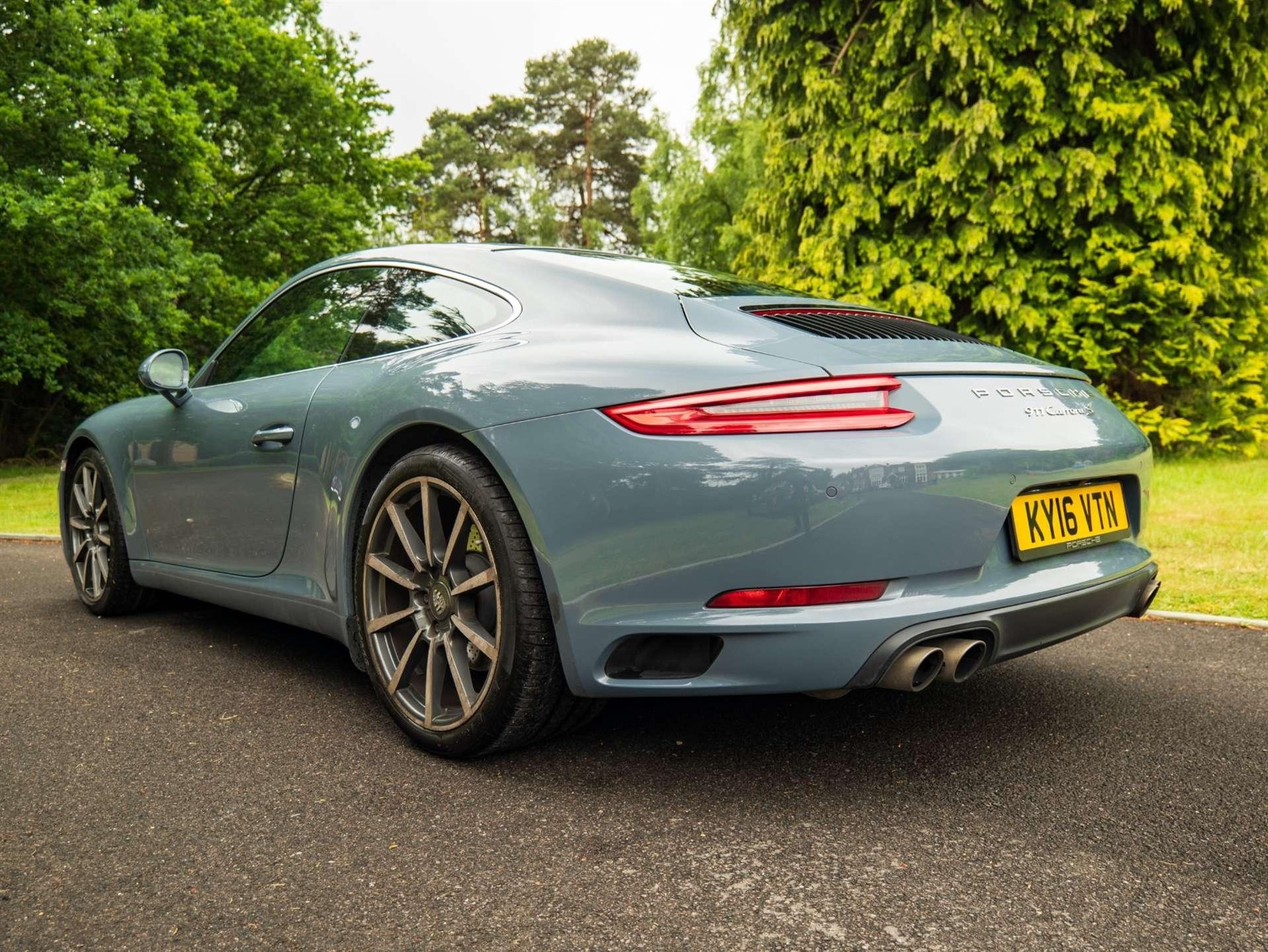Used Porsche 911