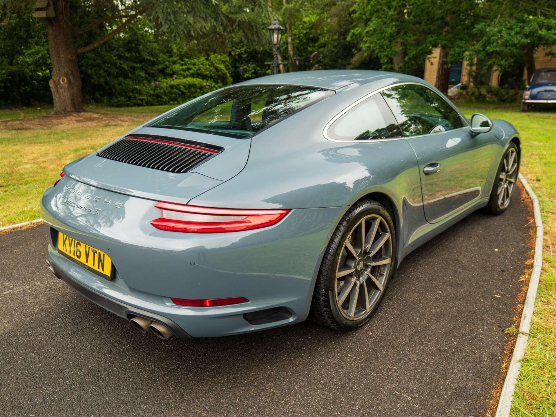 Used Porsche 911