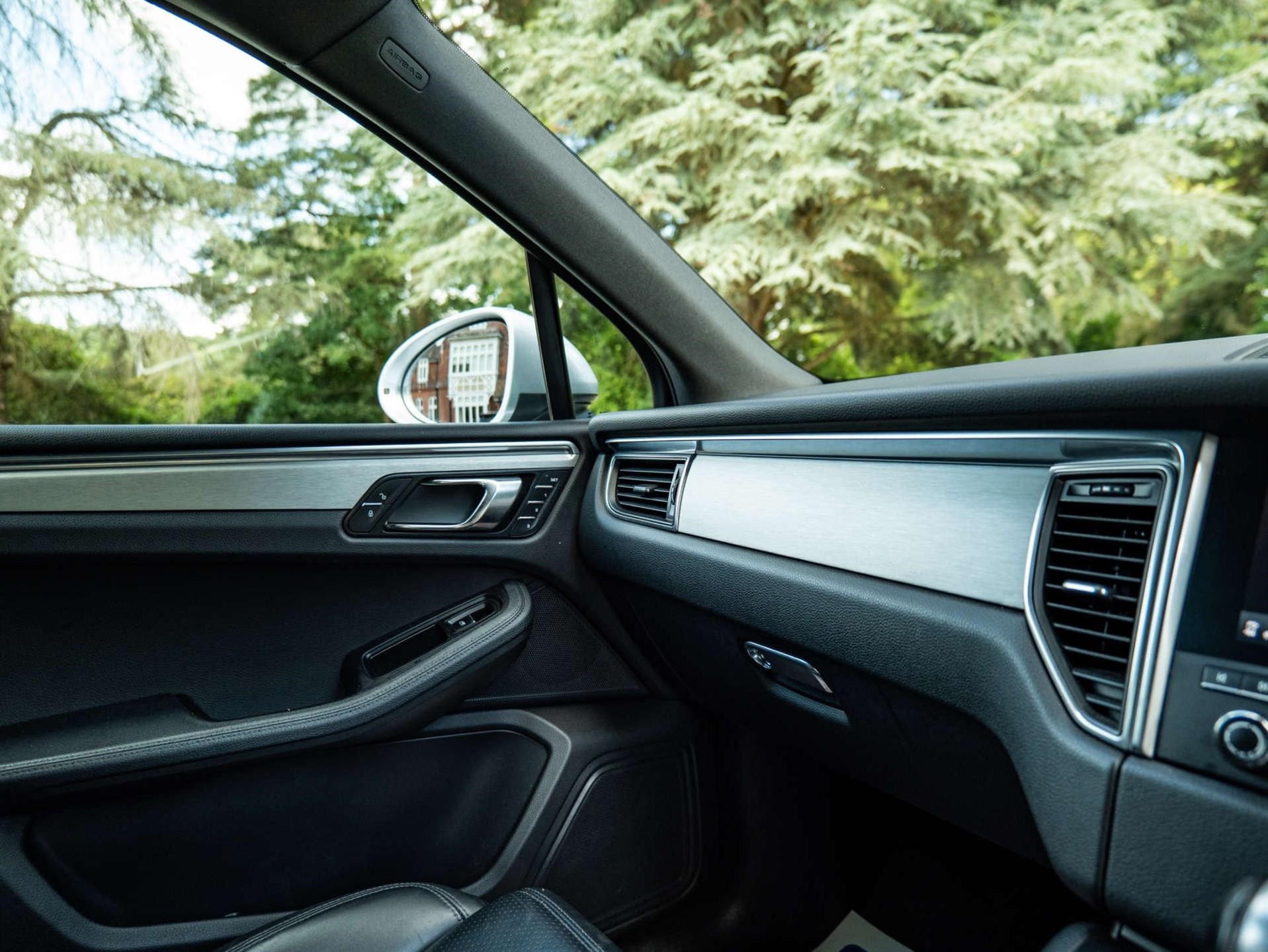 Used Porsche Macan