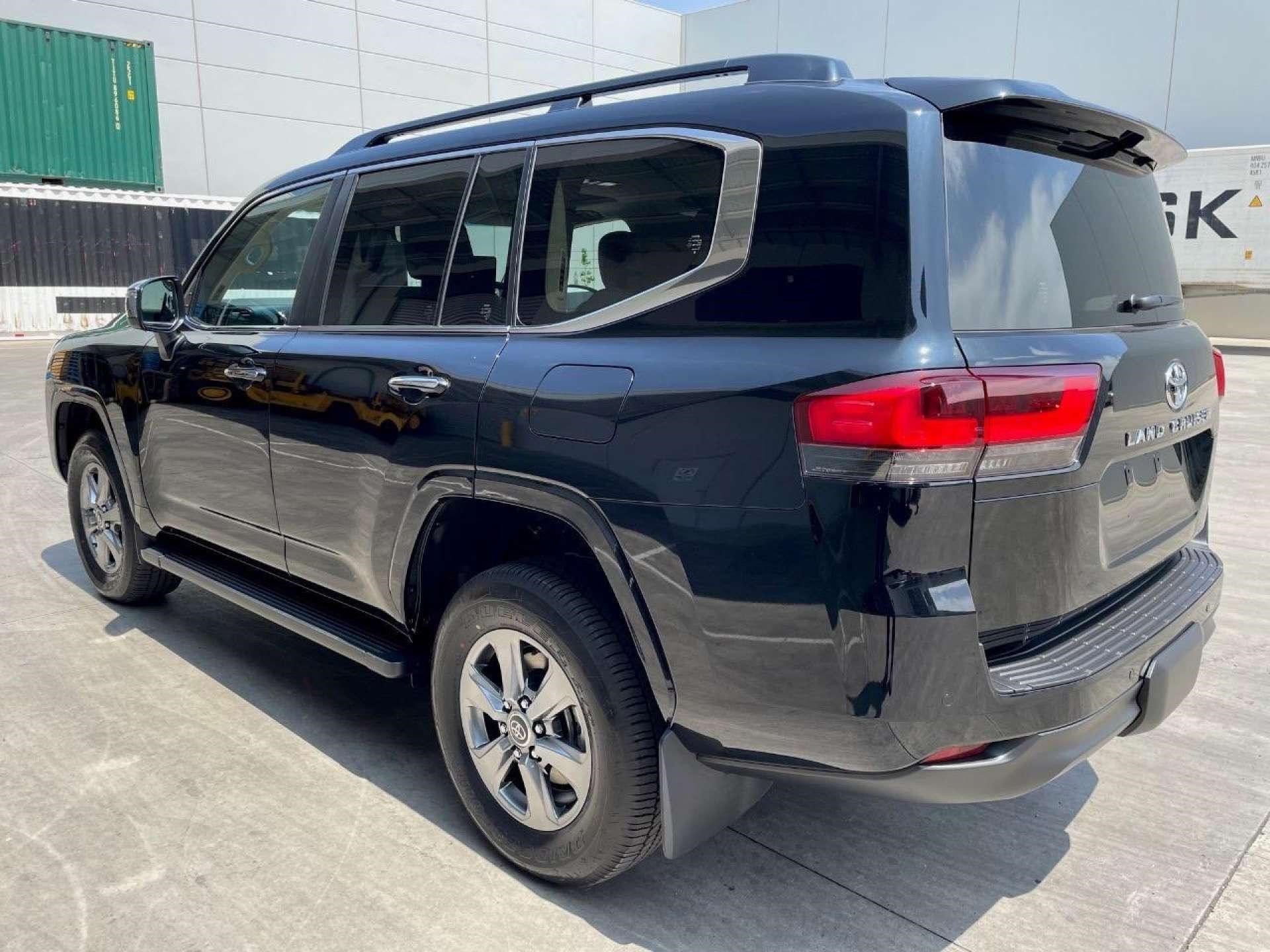 Used Toyota Land Cruiser