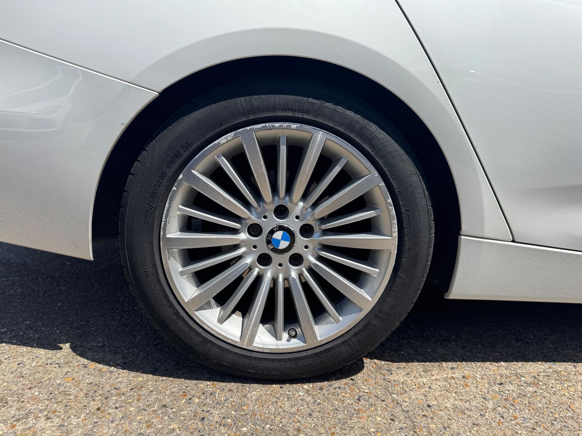 Used BMW 320i