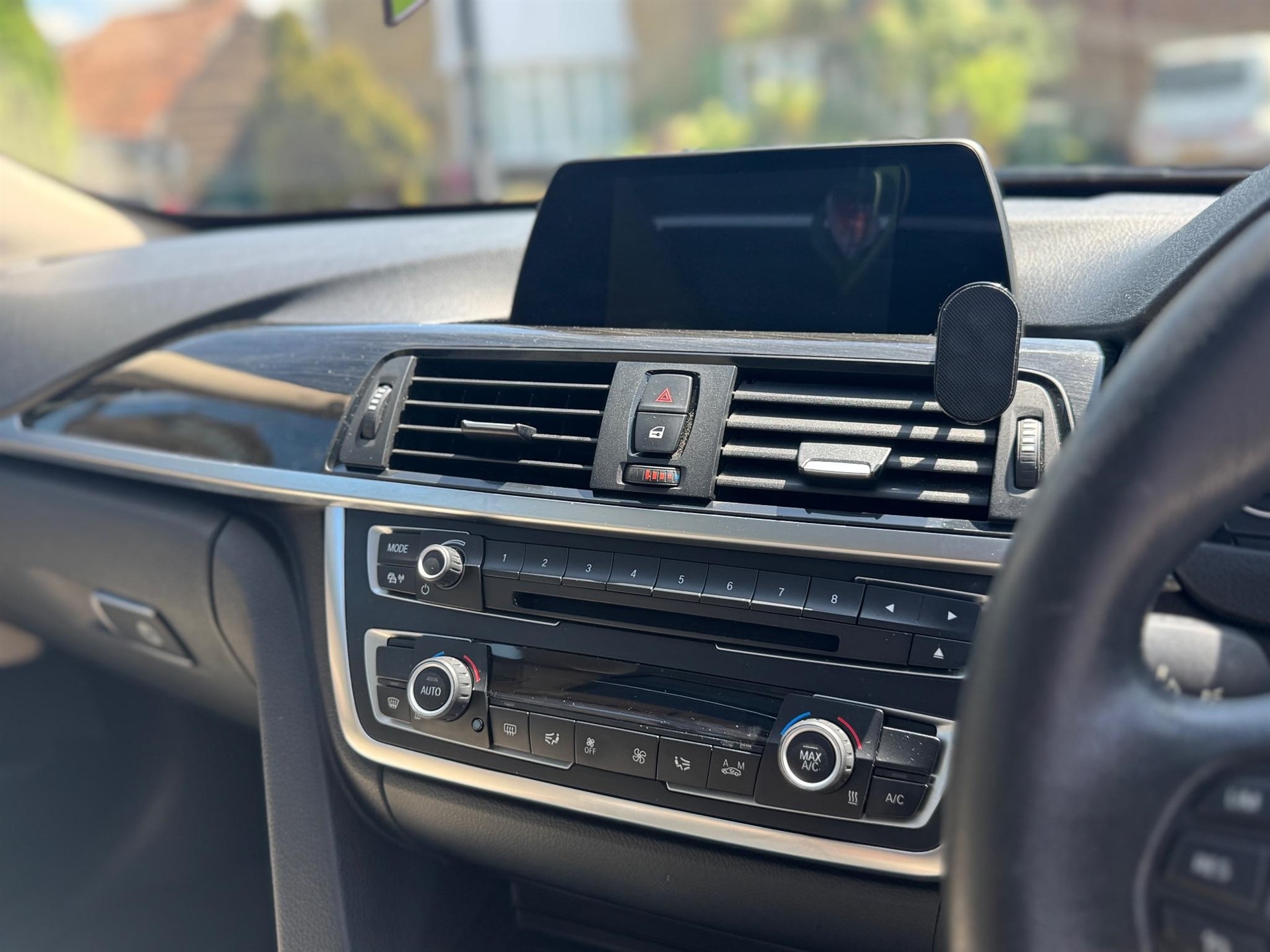Used BMW 320i
