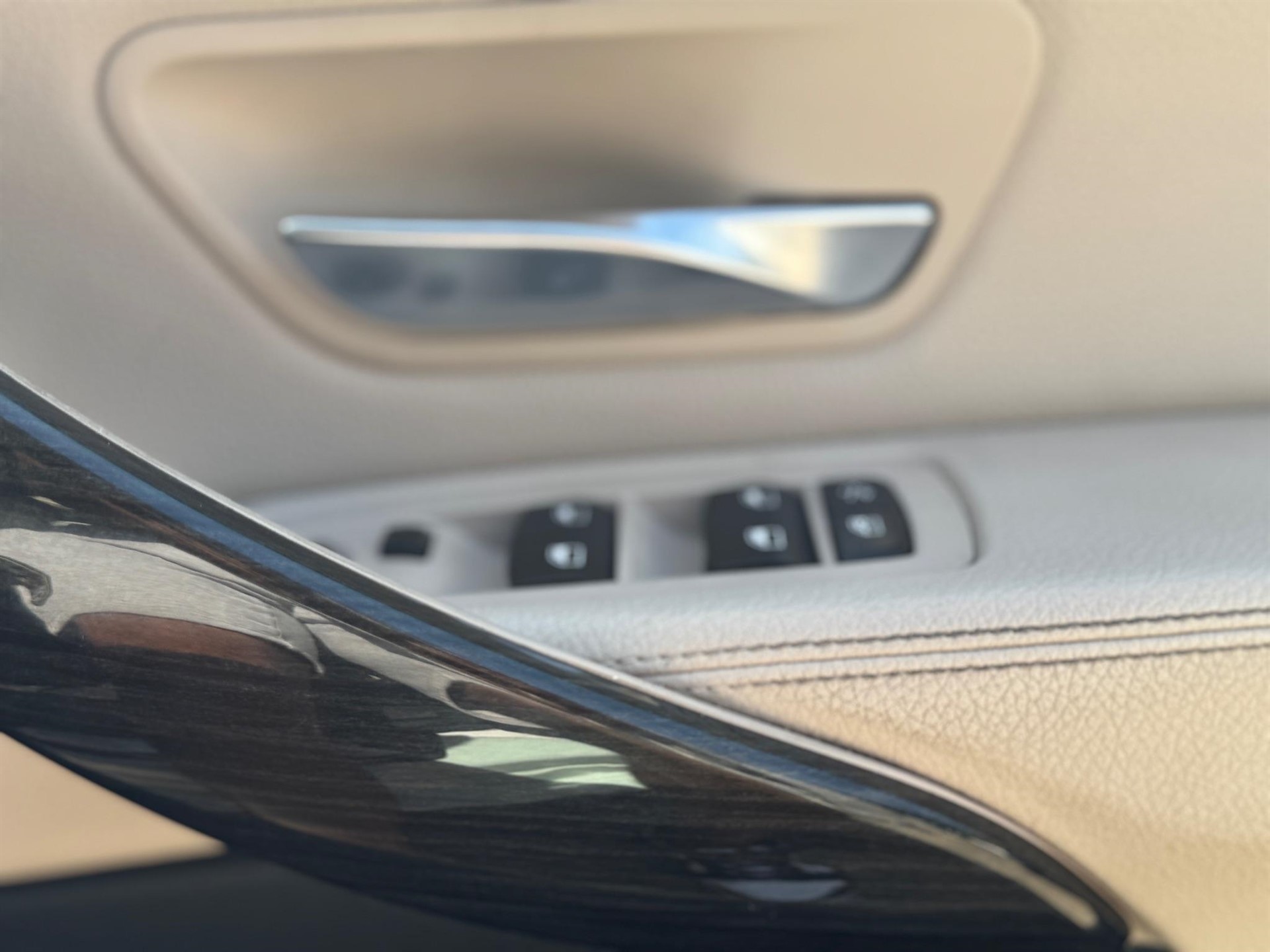 Used BMW 320i