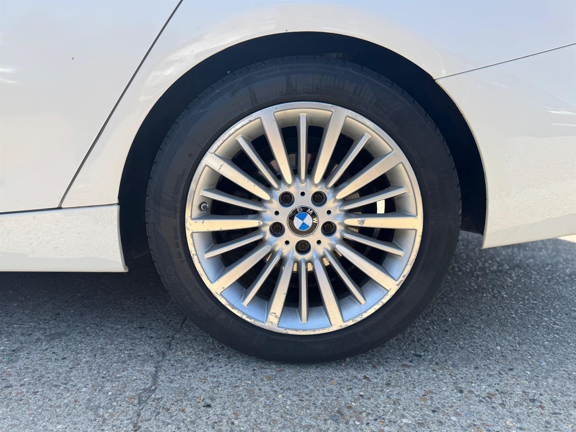 Used BMW 320i