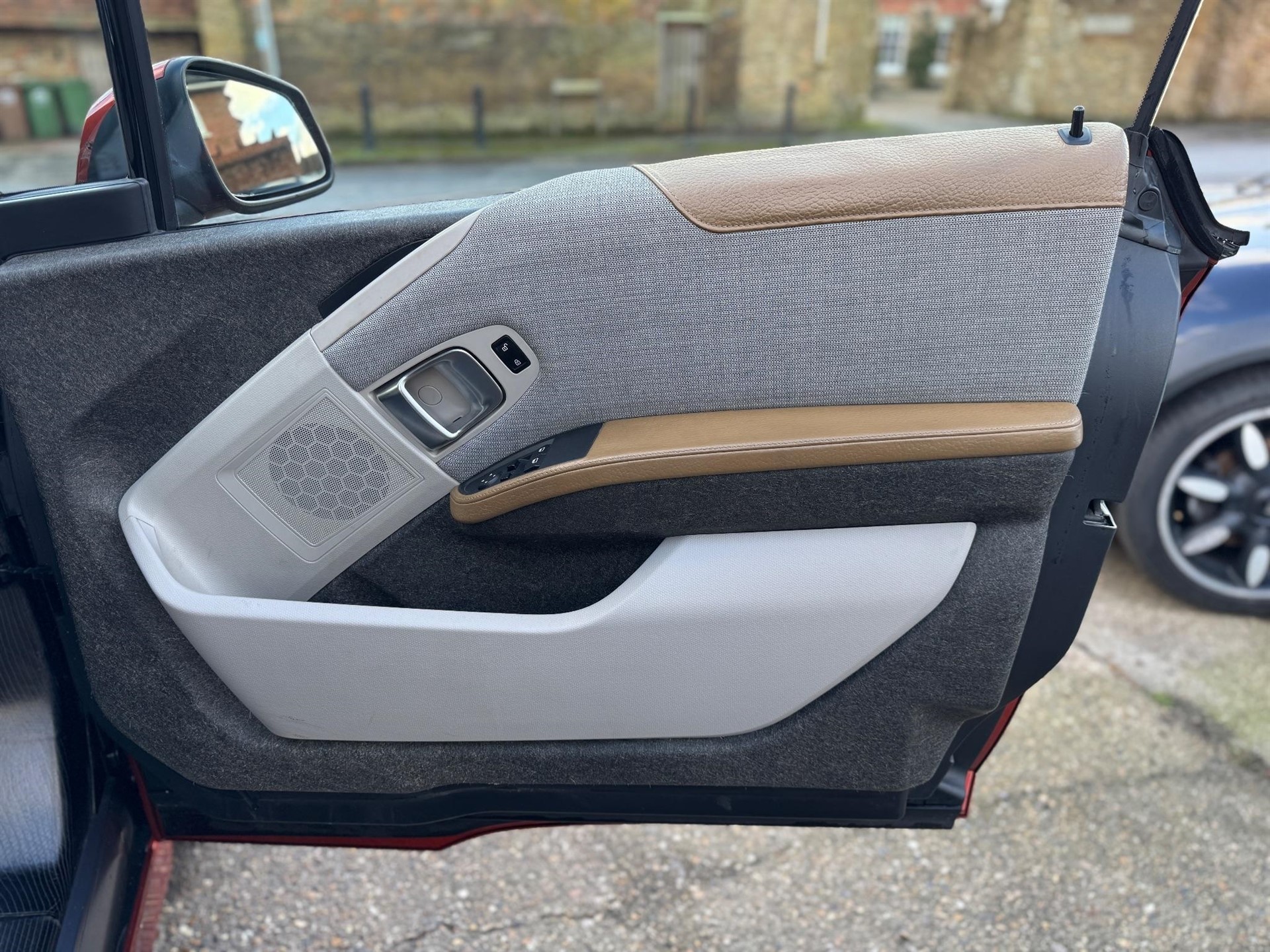 Used BMW i3