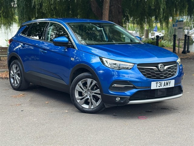 Used Vauxhall Grandland X in Bagshot, Surrey