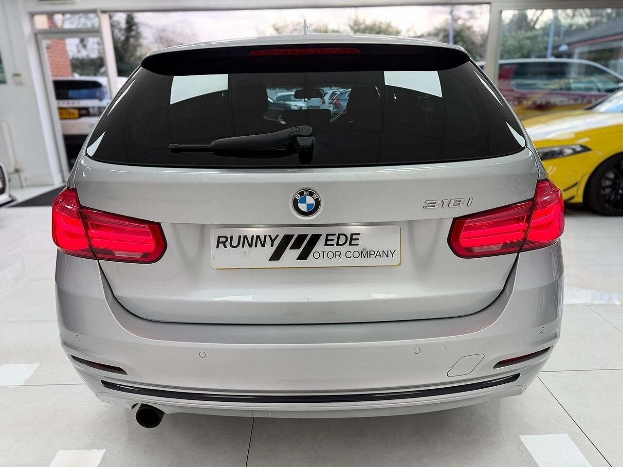 Used BMW 318i