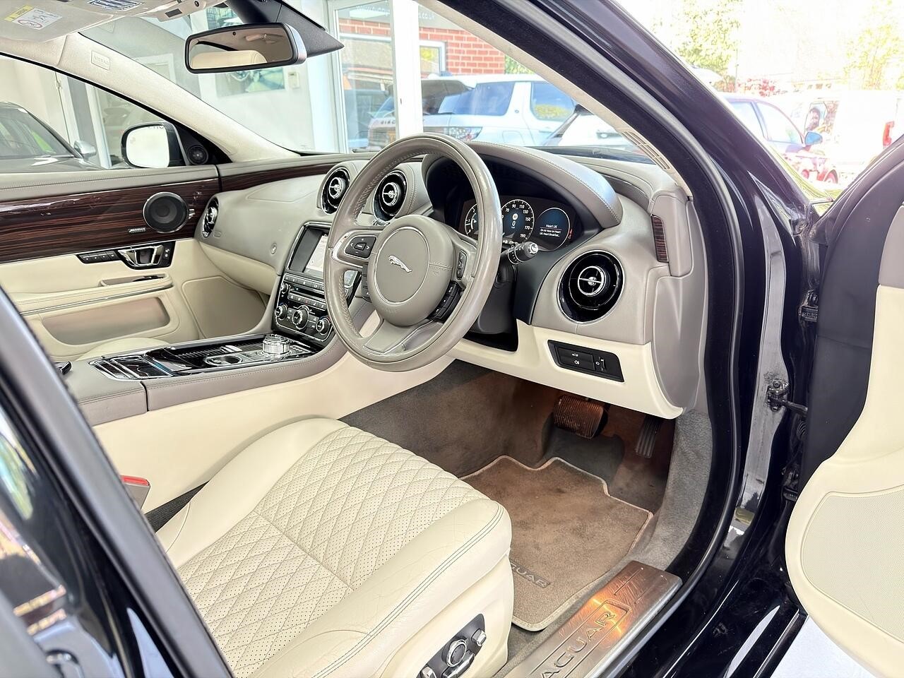 Used Jaguar XJ