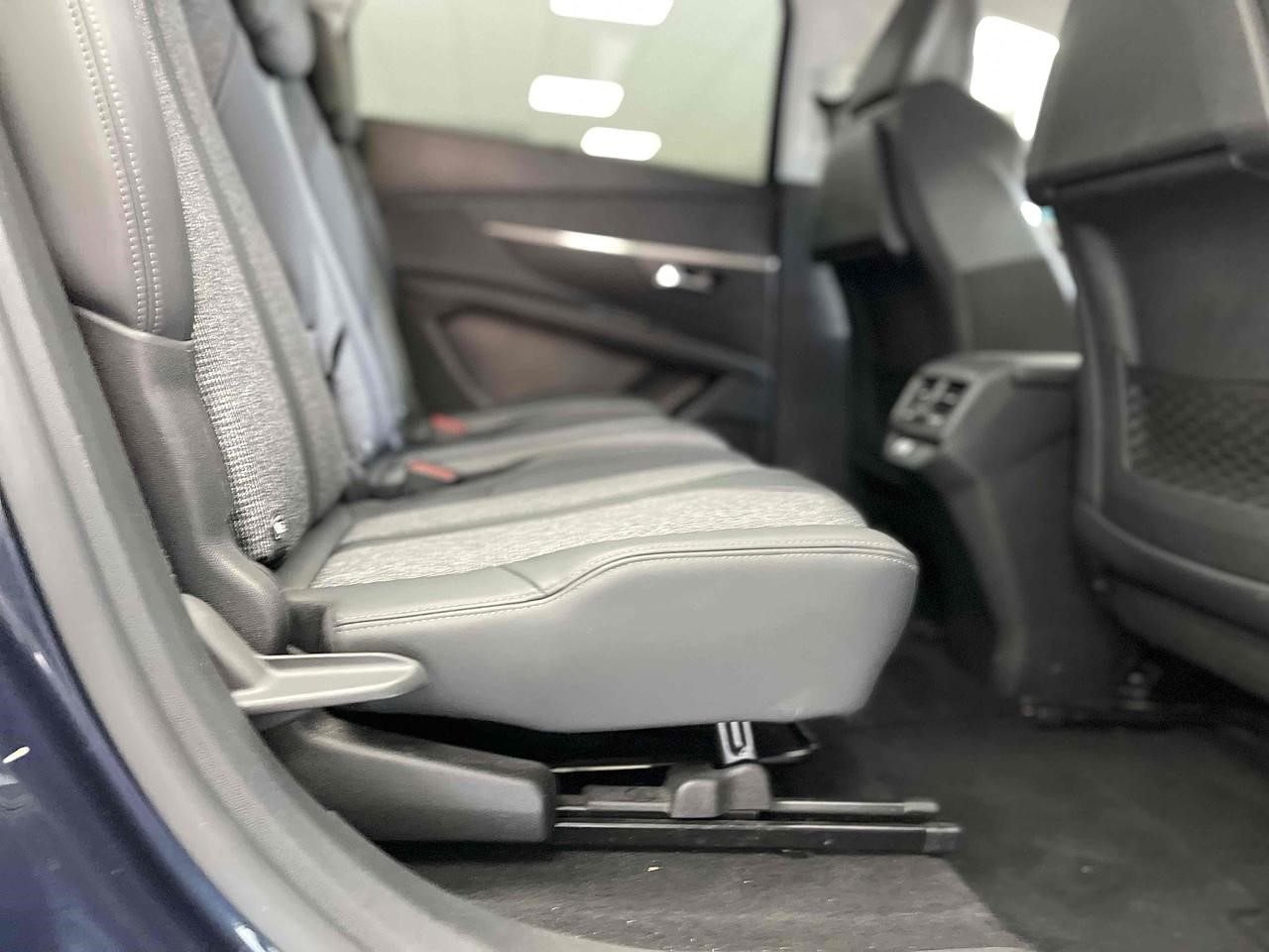 Used Peugeot 5008