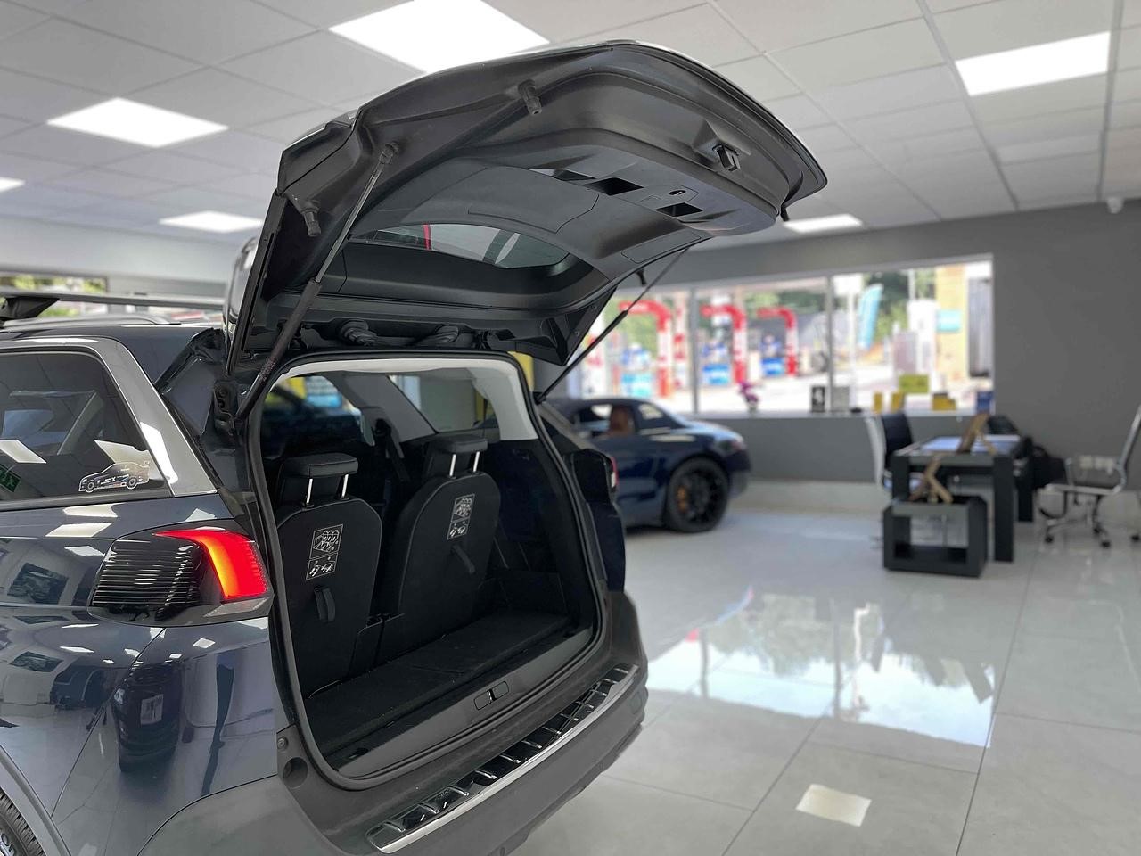Used Peugeot 5008