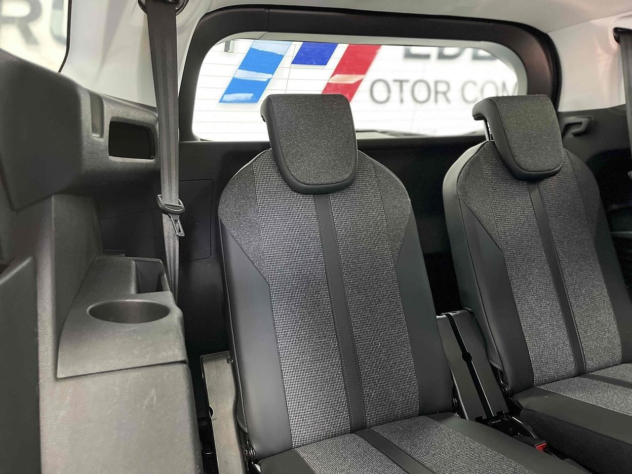 Used Peugeot 5008
