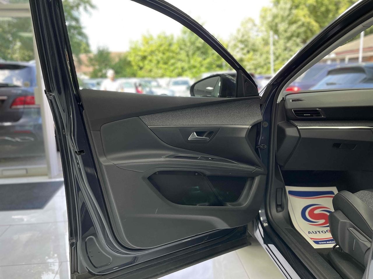 Used Peugeot 5008