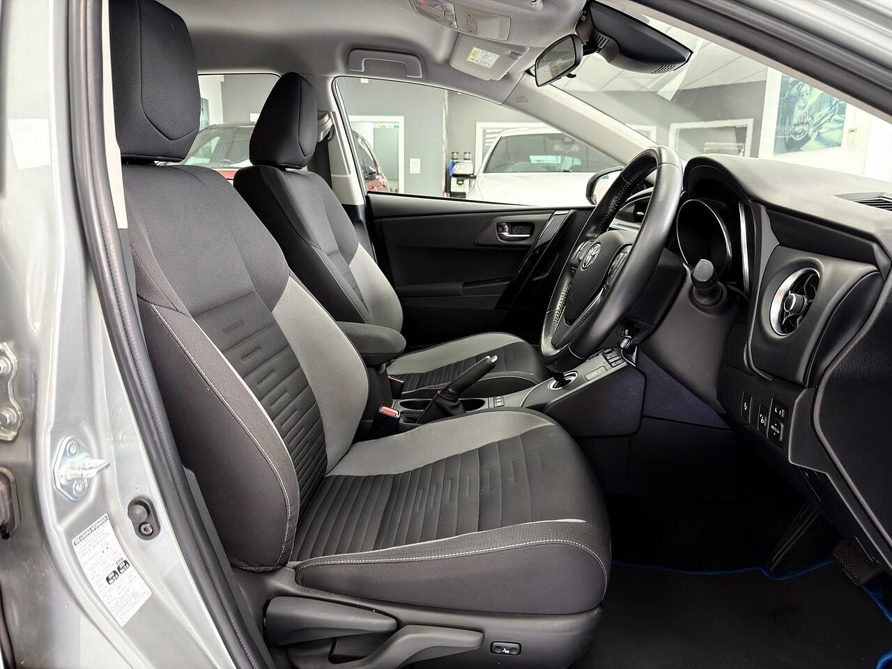 Used Toyota Auris