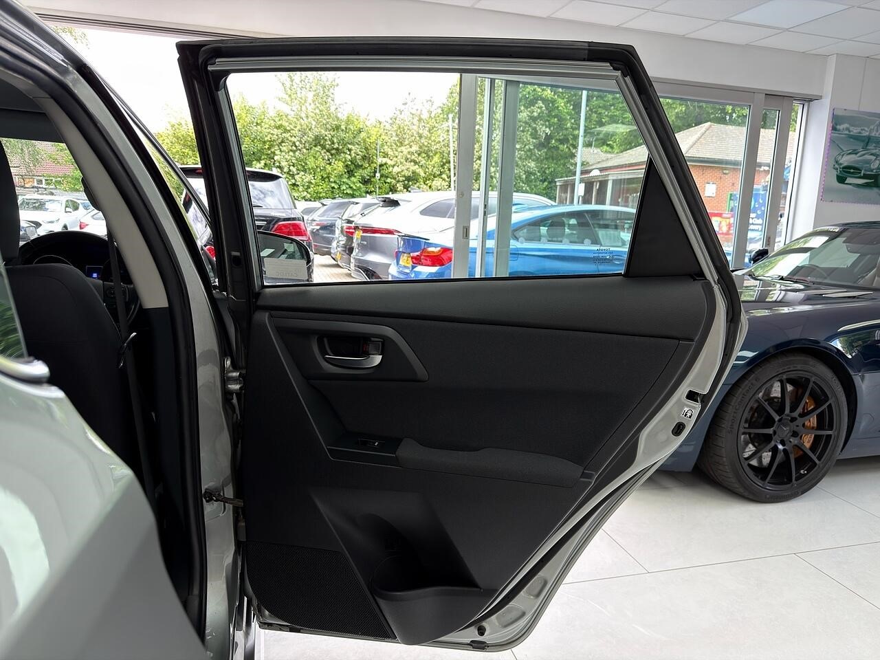 Used Toyota Auris
