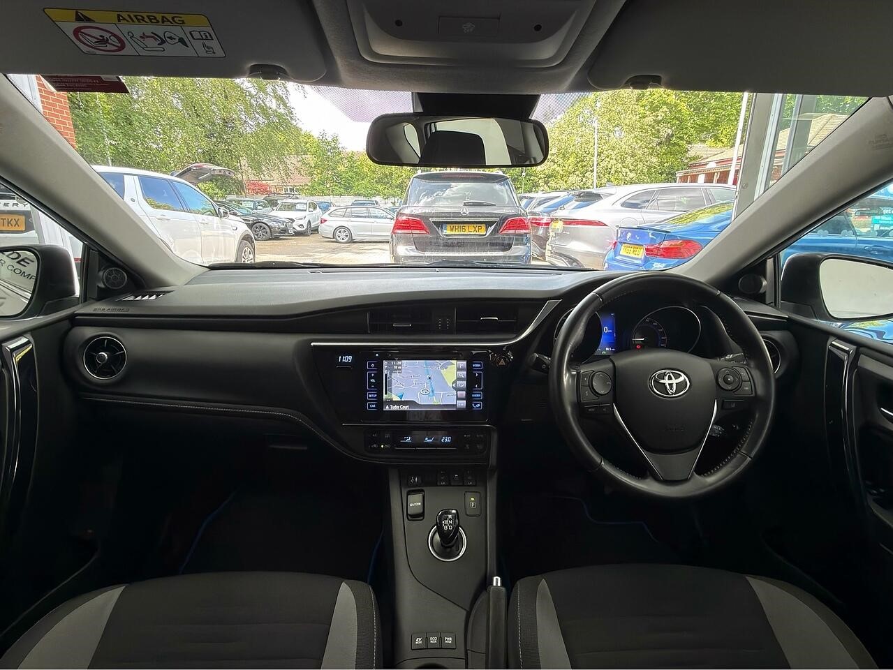 Used Toyota Auris