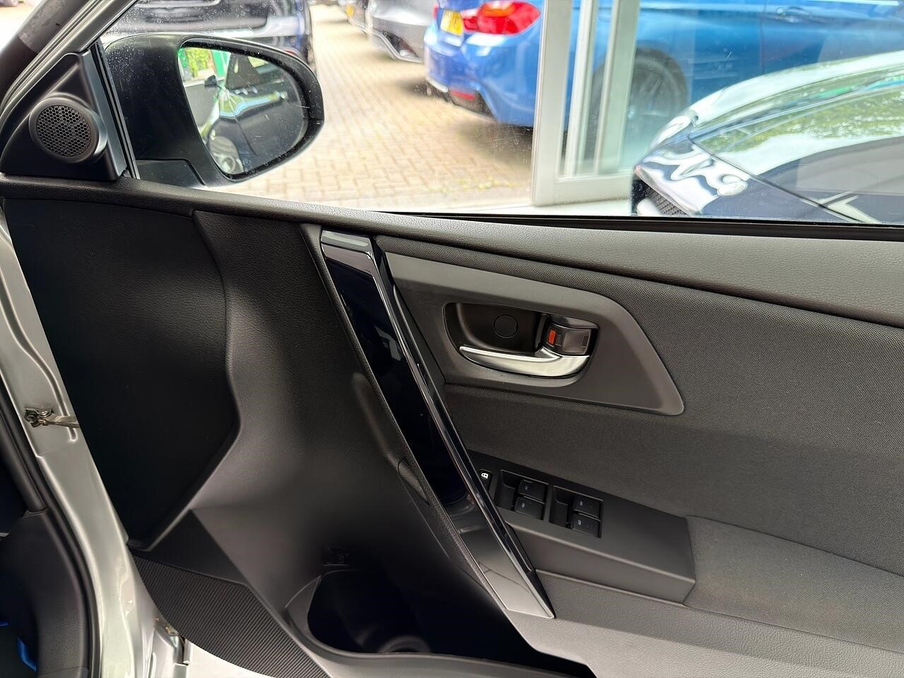 Used Toyota Auris