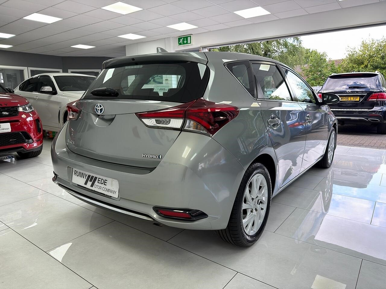 Used Toyota Auris