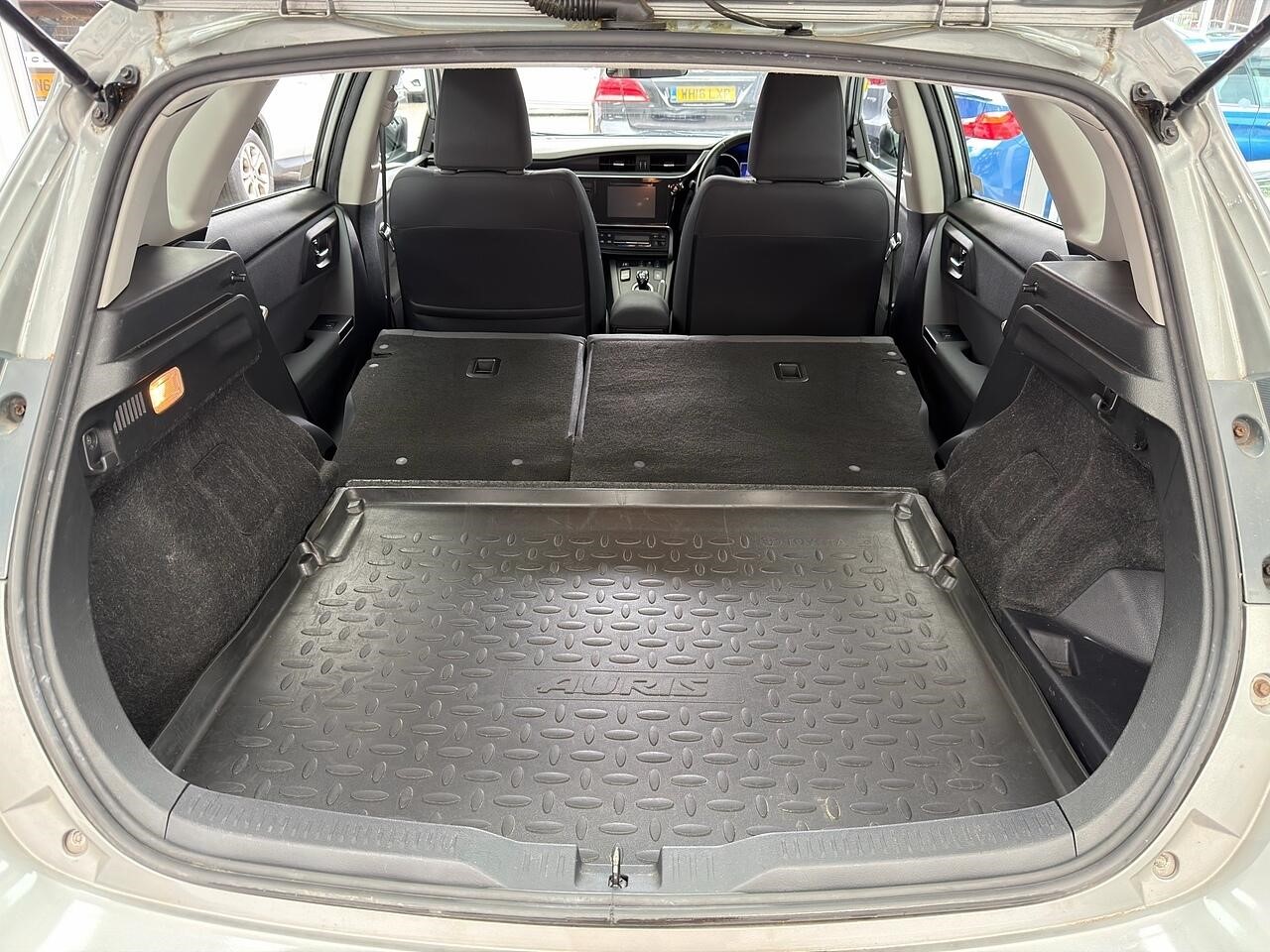 Used Toyota Auris