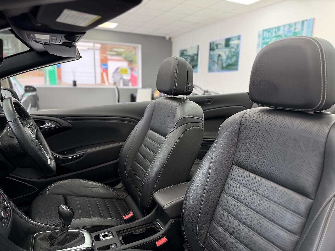 Used Vauxhall Cascada