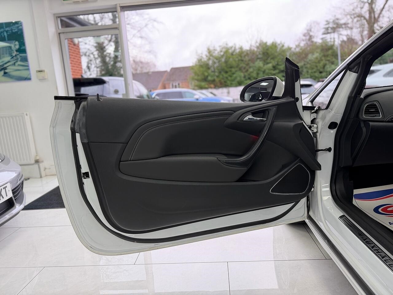 Used Vauxhall Cascada