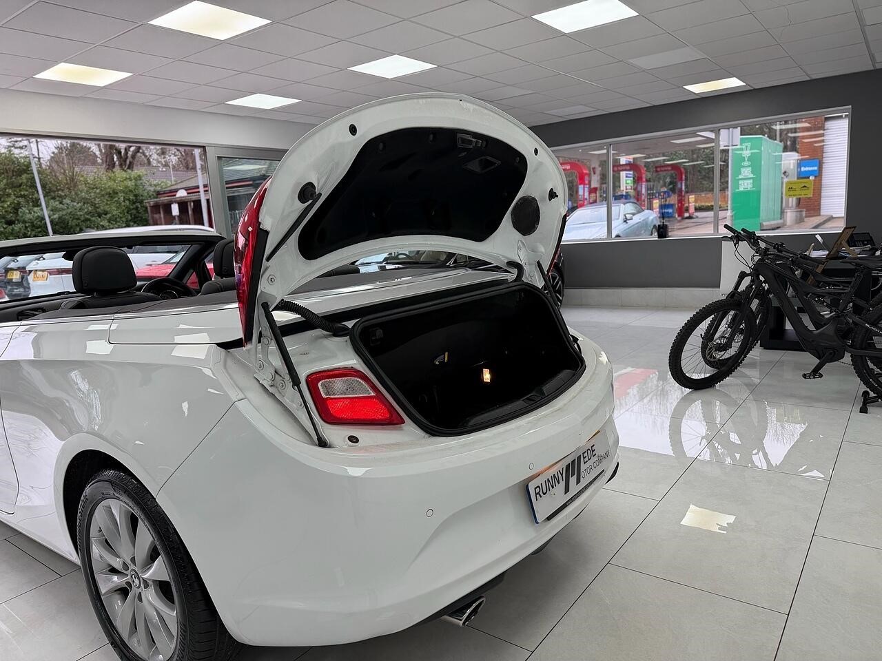 Used Vauxhall Cascada