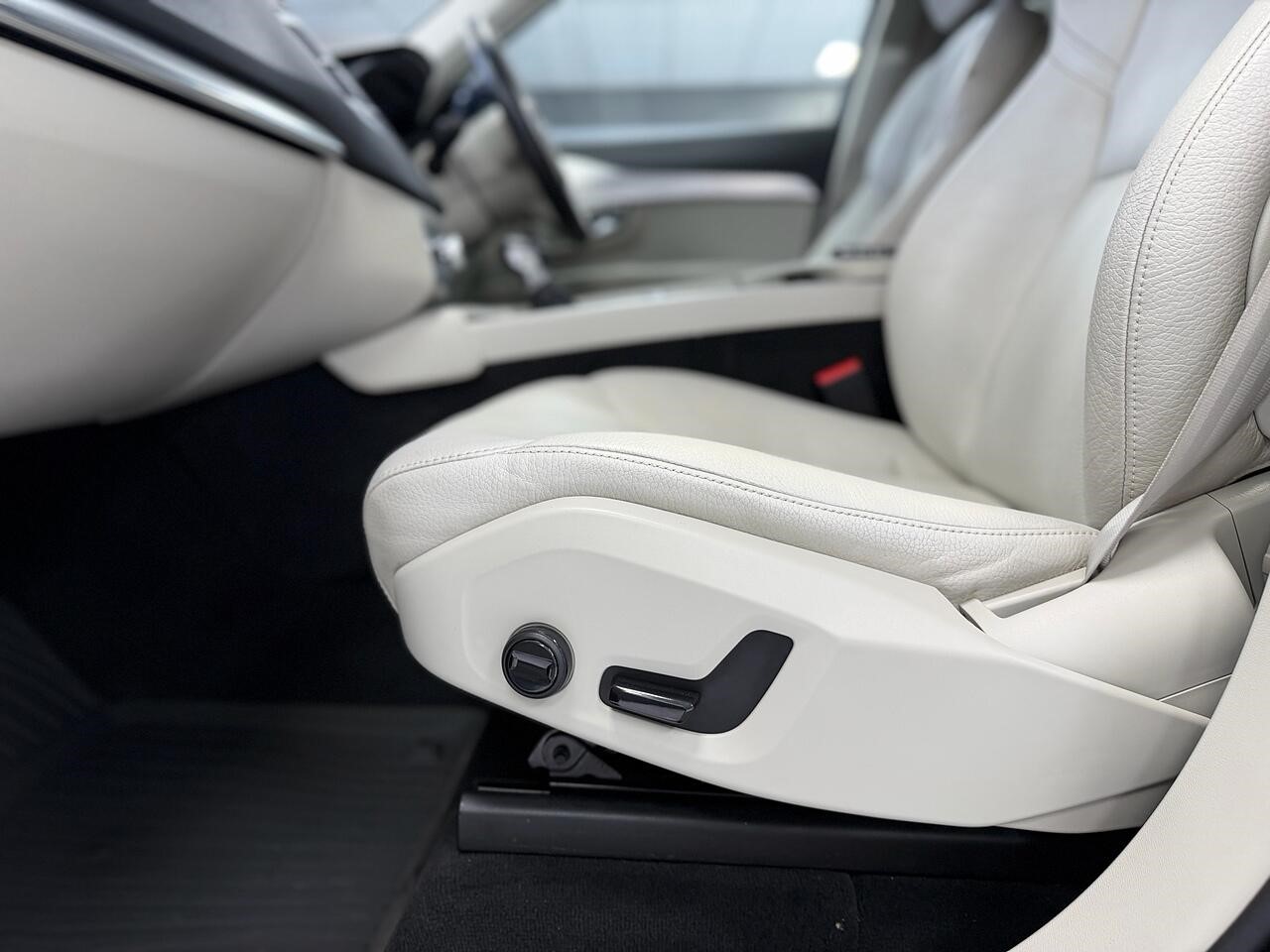 Used Volvo XC90
