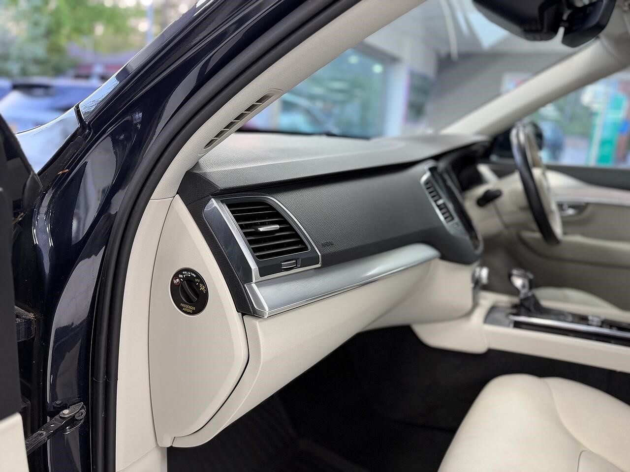 Used Volvo XC90