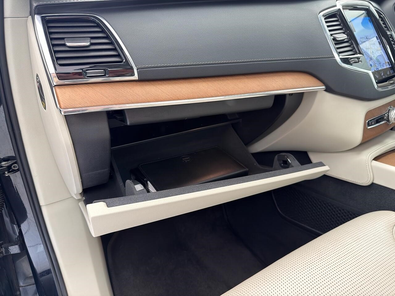 Used Volvo XC90