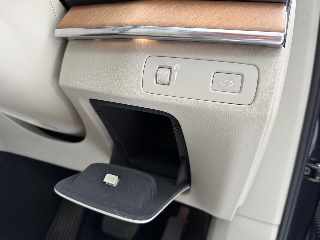 Used Volvo XC90