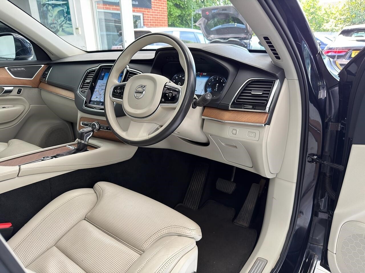 Used Volvo XC90