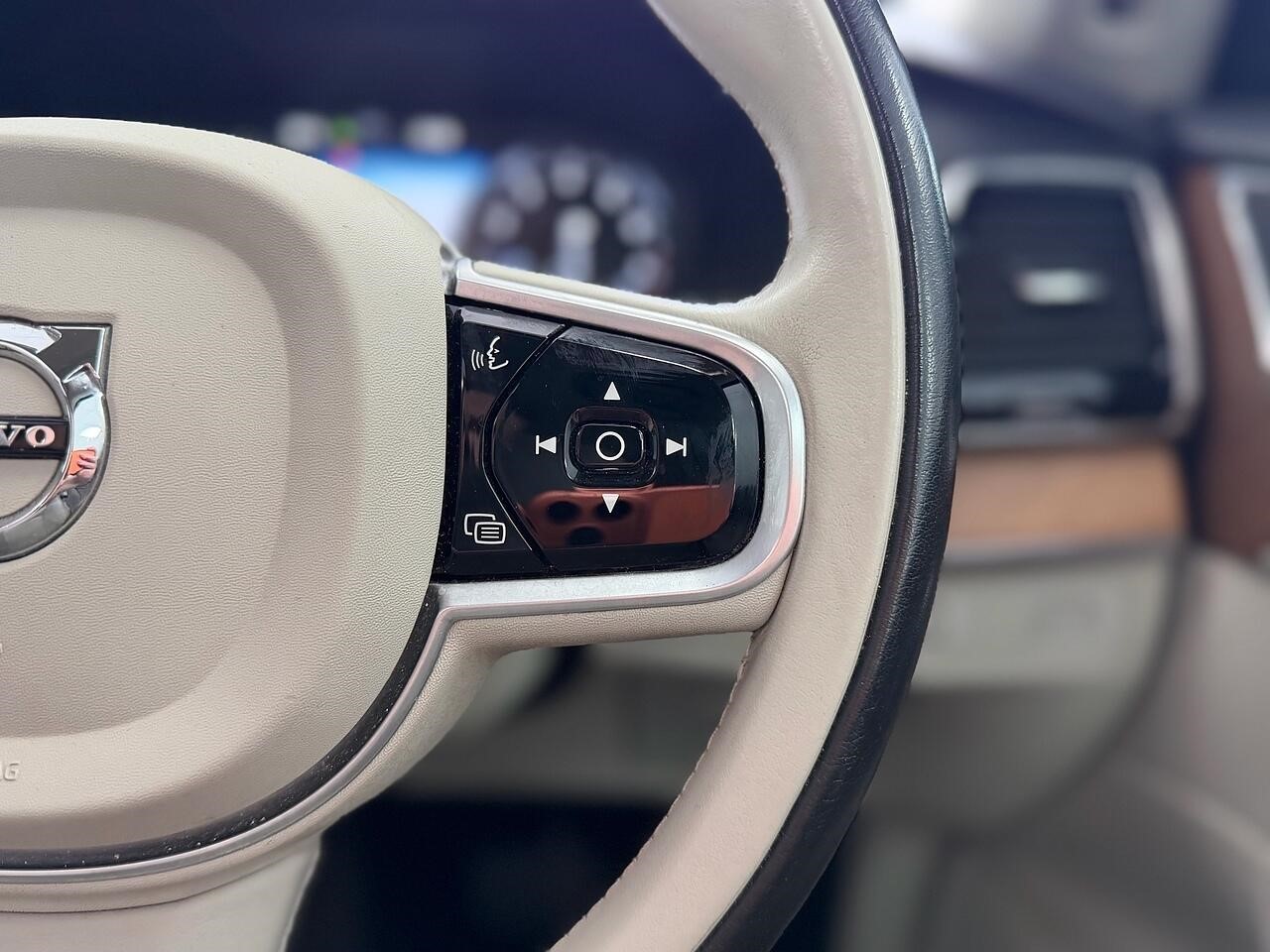 Used Volvo XC90