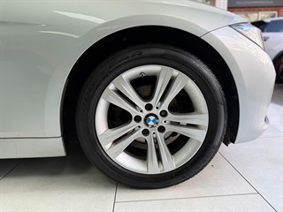 Used BMW 318i
