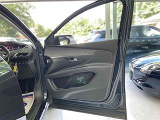Used Peugeot 5008