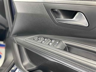 Used Peugeot 5008